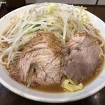麺屋 歩夢 - 小ラーメン 「麺少なめ・ニンニク」(900円)
