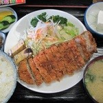 太田や食堂 - 後日注文したとんかつ定食９５０円