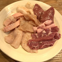 炭火焼肉ホルモン うしごろ 中目黒店 - 