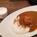 元町チキンカレーのお店 パルフェ - 