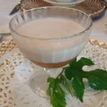 ラ・ロゼット - 7月の定番　桃のスープ（味は勿論、色の美しさは驚き！）