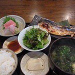 林栄門 - 焼きさばと刺し身定食（１３５０円）