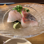 Nichijou Sahanji Idumi - メダイのお刺身アップ。程よく水分が抜けてて美味しかったです。わさびは粉でしたが( ´ Å ` ; ) ｱﾊﾊ…