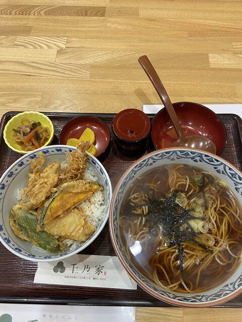 千乃家 - 桔梗（そば）の写真