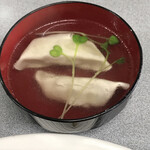 中央亭 - 餃子入りスープ