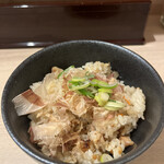 Menkyoku Icchan - 鶏とごぼうの炊き込みごはん