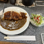 キッチン妻 - 今週のランチ カツカレー、サラダ