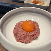 焼肉うしごろ 新宿三丁目店 - うしごろユッケ