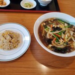 多楽 - 鶏肉野菜麺＋半チャーハン