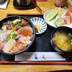 益元 - 海鮮丼ご飯大盛1,200円 　★★★★☆