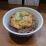 川村屋 - 天ぷらそば、420円。