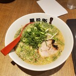 くろ・とんラーメン黒兵衛 - 