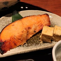 和食うおまん 東京本店 - 銀鮭西京焼～出し巻き～　