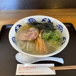 中華飯店 杏竜 - 塩ラーメン（780円）