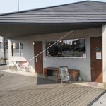 トイット Tiny Bakery - 小洒落た店構え