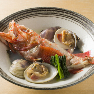 Our specialty is grilled kinki and boiled kinki, with a whole fish luxuriously cooked!
