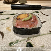 鮨 功 - 卵焼きとマグロの太巻き