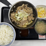 Yoshinoya - 2023/03/09
                        鉄板牛焼肉定食 462円
                        ✴︎大飯+大飯
                        ✴︎定食のご飯増量・おかわり無料
                        ✴︎クーポン -50円
                        ✴︎朝活 -200円