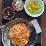 カフェ ガーデニア - 料理写真:トマトパスタのランチセット