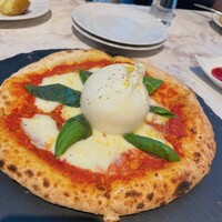 VALON TOKYO 錦糸町 - 極上ブッラータのマルゲリータ