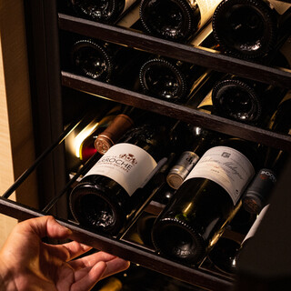 喜欢葡萄酒的人无法抗拒，可以品尝到各种味道的葡萄酒