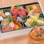 会席御膳弁当 花車（はなぐるま）