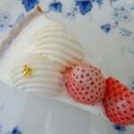 キル フェ ボン - 白イチゴ“初恋の香り”のショートケーキタルト