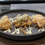 トリワイン ＰＩＫＯＳＨＨＨＵ - 鶏とふきのとうのフリッター