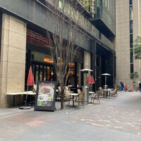 BISTRO DOUBLE - 店頭の様子