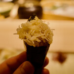 Fudoumae Sushi Iwasawa - 毛蟹の手巻き