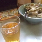 赤坂珉珉 - 食べ放題のザーサイと飲み放題のプアール茶