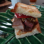 しのはら - 黒毛和牛、オマール海老のサンド