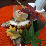 しのはら - 八寸。玉子しんじょう、ズッキーニのフライ、とうもろこしの天ぷら、琵琶湖の鮎の塩焼き