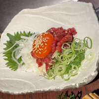 肉匠 牛虎 西中島店 - 幻のユッケ