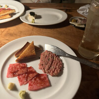 カルネジーオ イースト - 