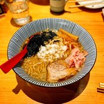 焼きあご塩らー麺 たかはし - 