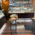 シュークリー - 店内