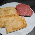 北海道焼肉 北うし - 知床和牛ヒレステーキサンド