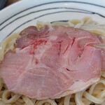 中華蕎麦 生る - きれいなレアチャーシュー、見た目通りのうまさ