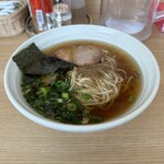 麺屋 中田 - 料理写真:ラーメン(680円、斜め上から)