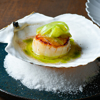 お料理は全て台湾出身のシェフが手掛けます