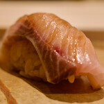 Sushi Ginza Onodera - 鰤漬け