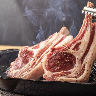 自慢のラムを味わいながら、お酒もしっかり楽しめるお得なコース