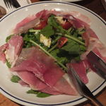 生ハムとルッコラのサラダ