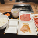 Yakiniku Raiku - 