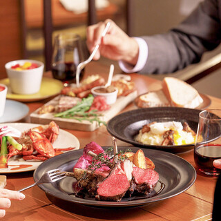 カジュアルながらも上質な料理を提供するビストロノミースタイル