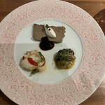 カフェ・ベルツリー - 牡蠣にタコにレバー。