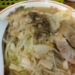 ラーメン二郎 - ブラックペッパーどん！