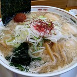 中華そば 橙 - 辛みそラーメン大盛り(カタメアブラネギ多め)・チャーシュートッピング