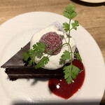 コーヒーとおやつの店 アンドモア - 次女がずっと食べたがっていた「ショコラショコラ」♪